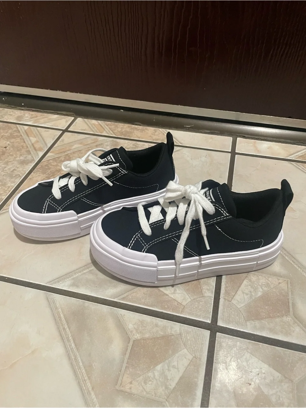 Converse Cruise Youth Black and White Low Top